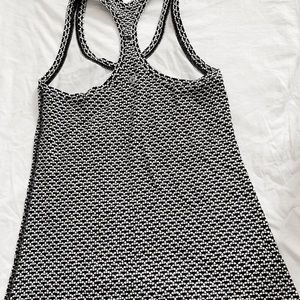 Lululemon workout tank